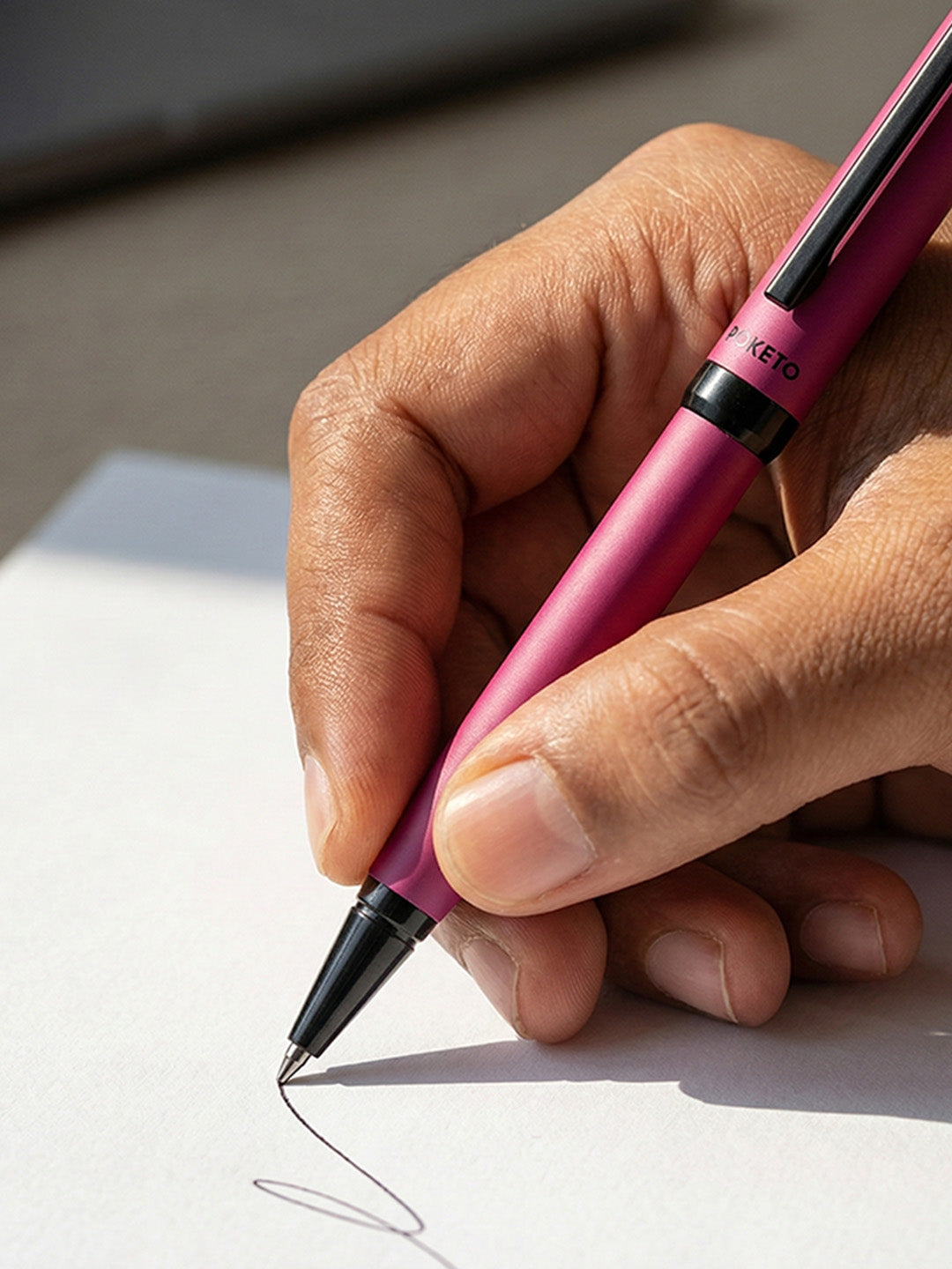 UVx Photon - India's 1st Color Changing Metallic Roller & Ball Pen Set - White & Blue